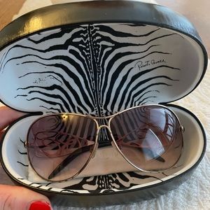 AUTHENTIC ROBERTO CAVALLI womens sunglasses case&cloth included
